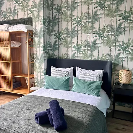 Centre With Roof Terrace And Parking With Additional Costs *