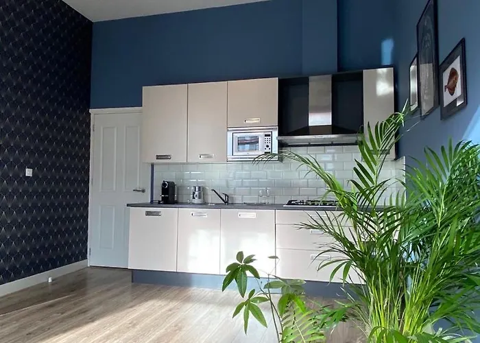 Centre With Roof Terrace And Parking With Additional Costs