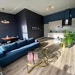 Centre With Roof Terrace And Parking With Additional Costs Apartmán Haag