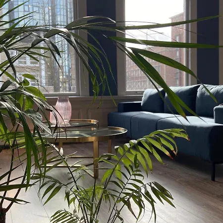 Centre With Roof Terrace And Parking With Additional Costs