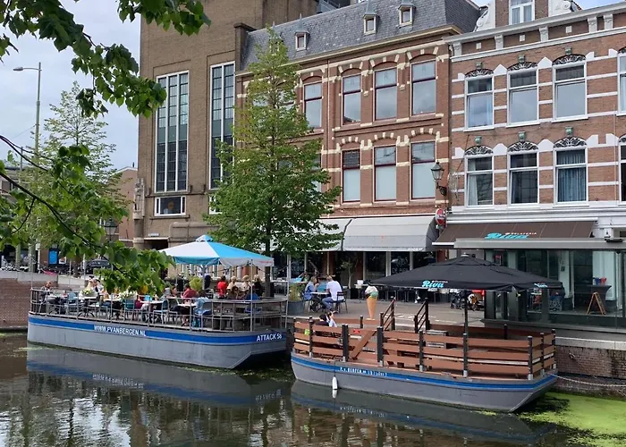 Centre With Roof Terrace And Parking With Additional Costs Lägenhet Haag